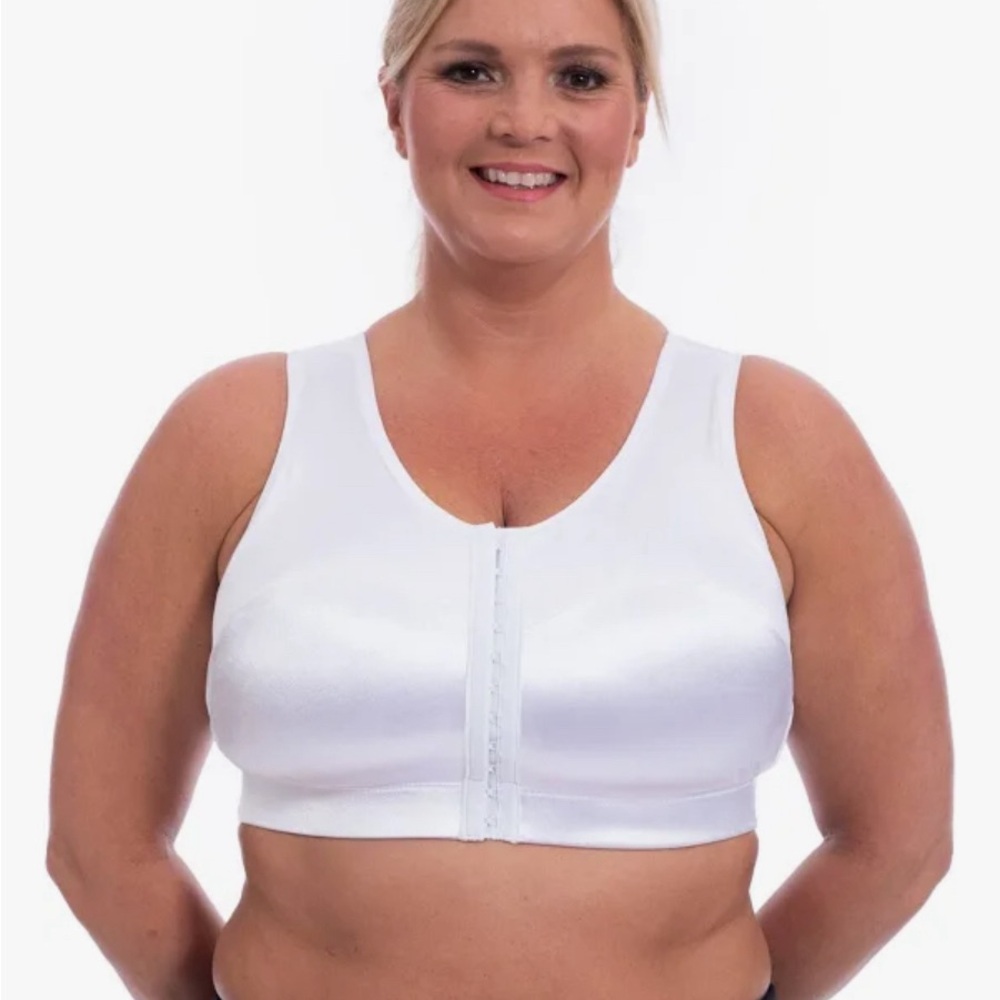Enell high impact white sports bra